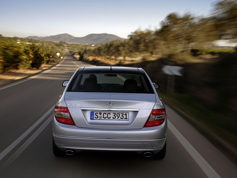 Mercedes-Benz C350 2007 года  (фото 4 из 25)